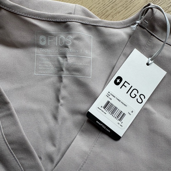 Figs Women’s Scrub Set - Picture 2 of 3